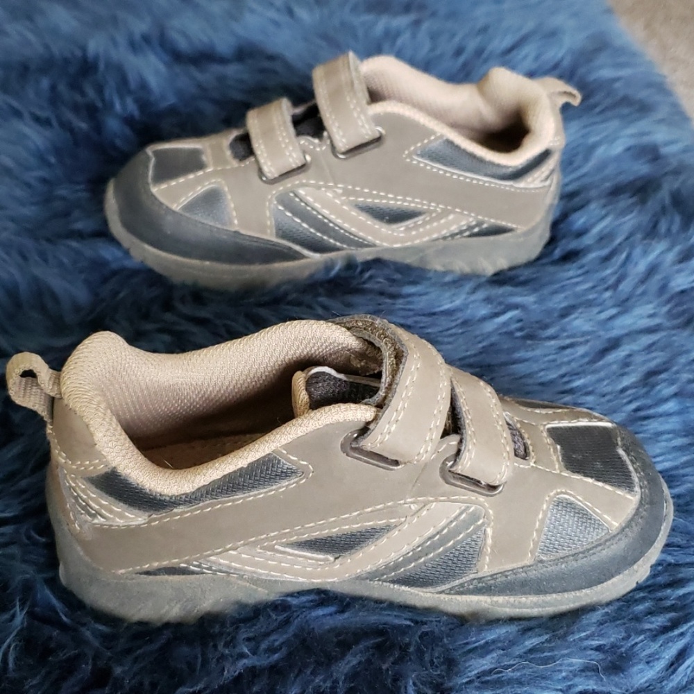 Boys Faded Glory Velcro Rugged Sneakers